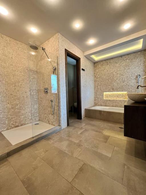Private Villa At Blacksearama Golf & Villas Resort Balcic Exterior foto